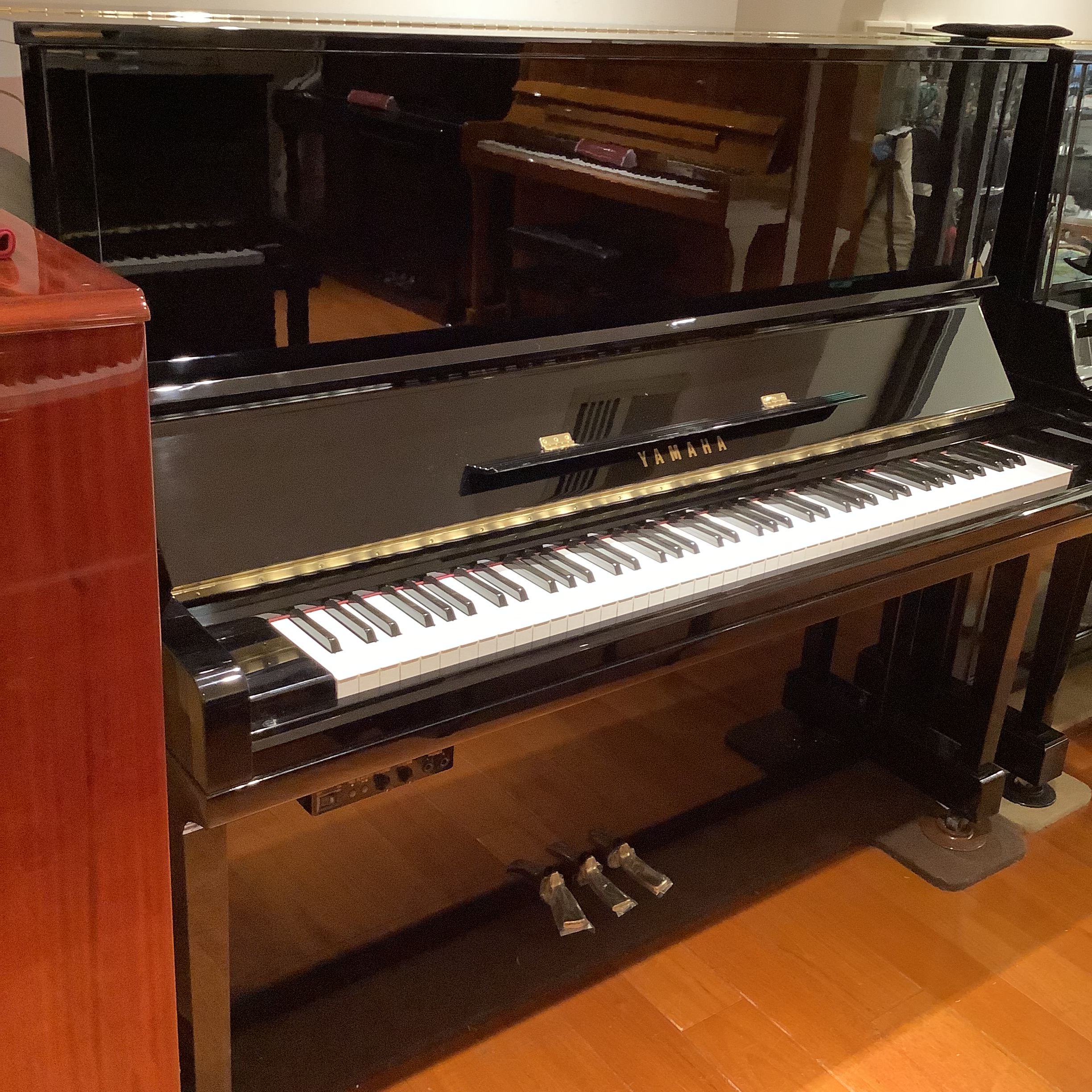 中古ピアノ ヤマハ UX50A (1990年製)