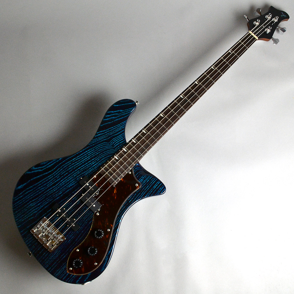 **DIVER-B442 Charcoal Red Burst 太く沈み込む低音とロング・スケールが特徴的なRYOGA「DIVER-BASS」に新モデルが登場。 重量バランスの良さと優れたプレイアビリティで演奏性もバツグンの一本です。 渋いカラーリングにも注目です。 |*ブランド|RYOGA| |* […]