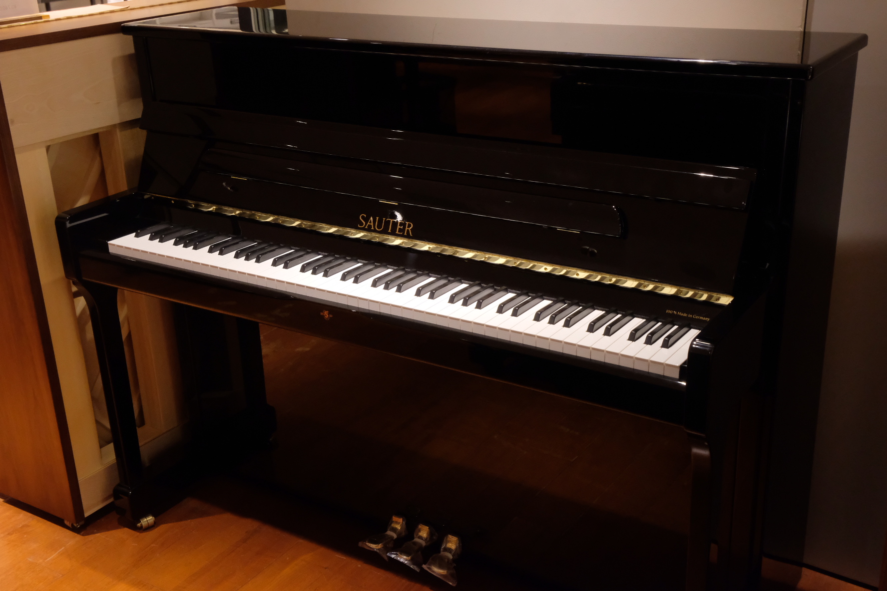 CONTENTSお問い合わせSAUTER　UP122Premiere/R2ツキSAUTER　UP114PremiereSAUTER　UP114BarockWILH.STEINBERG　P-165お問い合わせ 島村楽器新宿店は、ピアノ専門店として豊富な品揃えが魅力です。専門スタッフがお客様お一人お一人 [&hellip;]