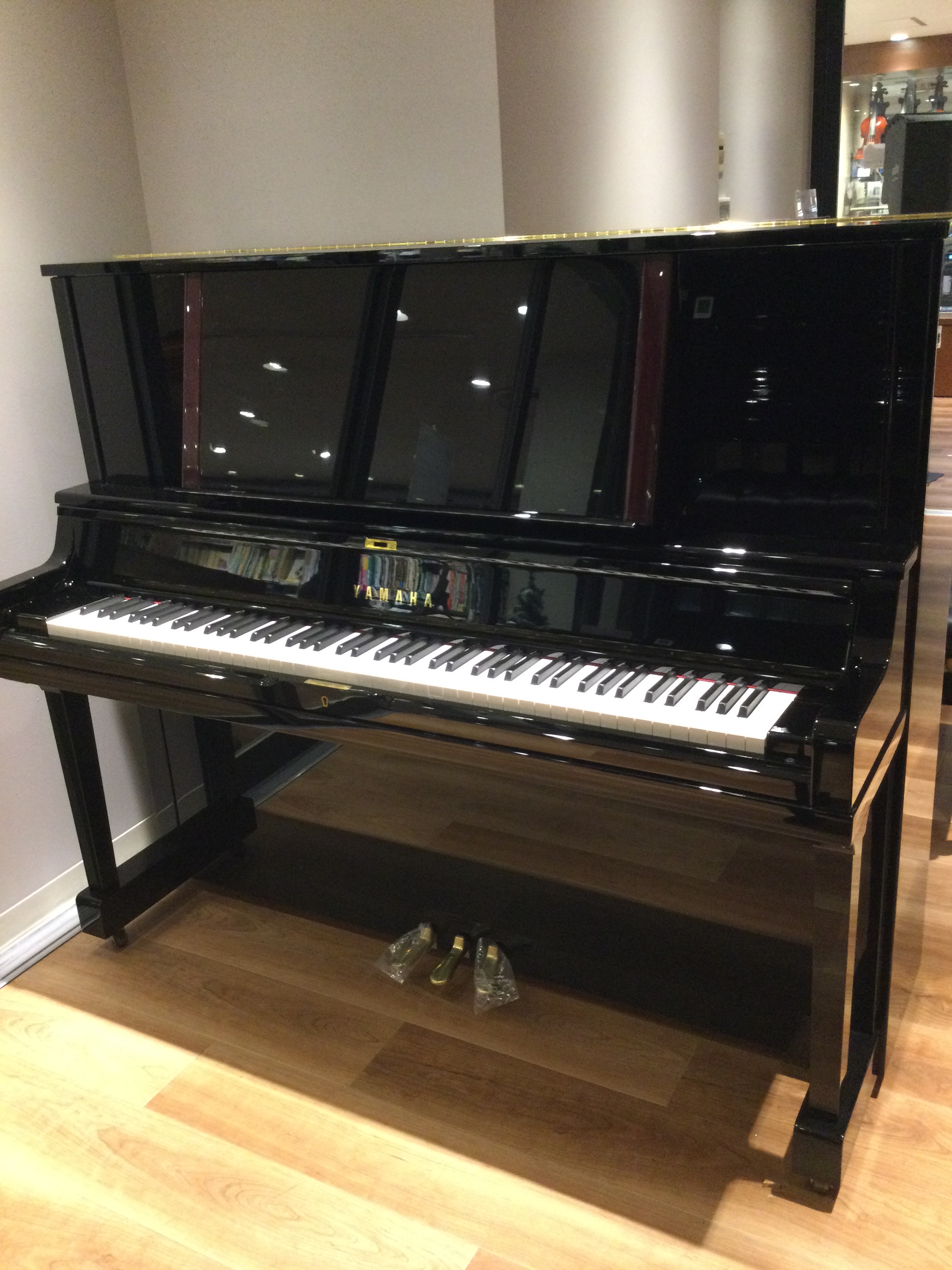 YAMAHA　アップライトピアノYUS5