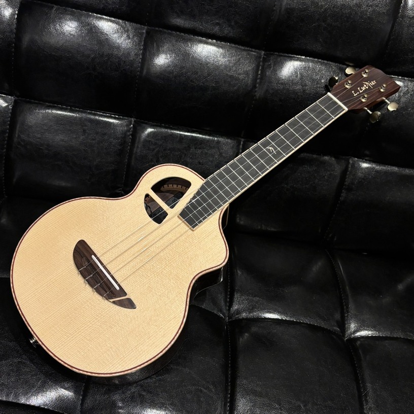 コンサートウクレレLe light Rose w/EQ