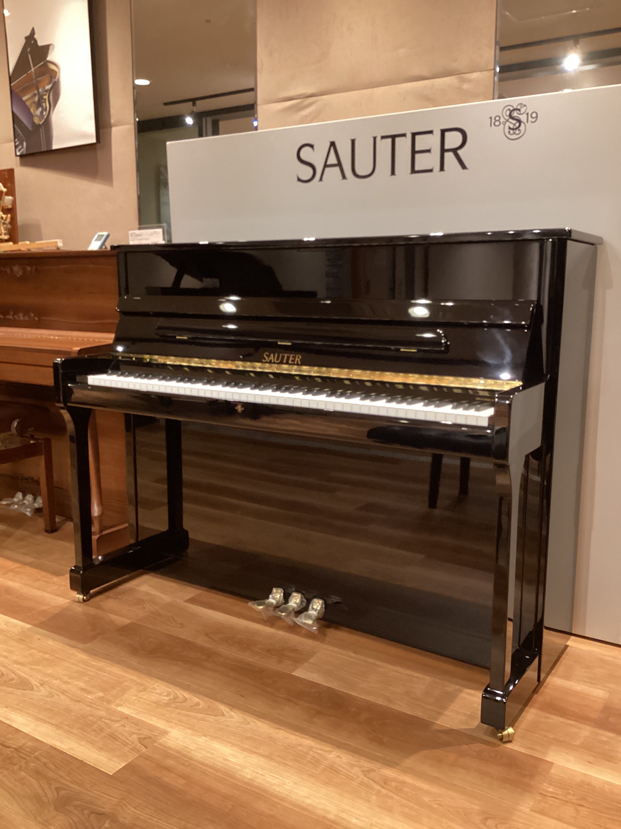 SAUTER　アップライトピアノUP114Premire