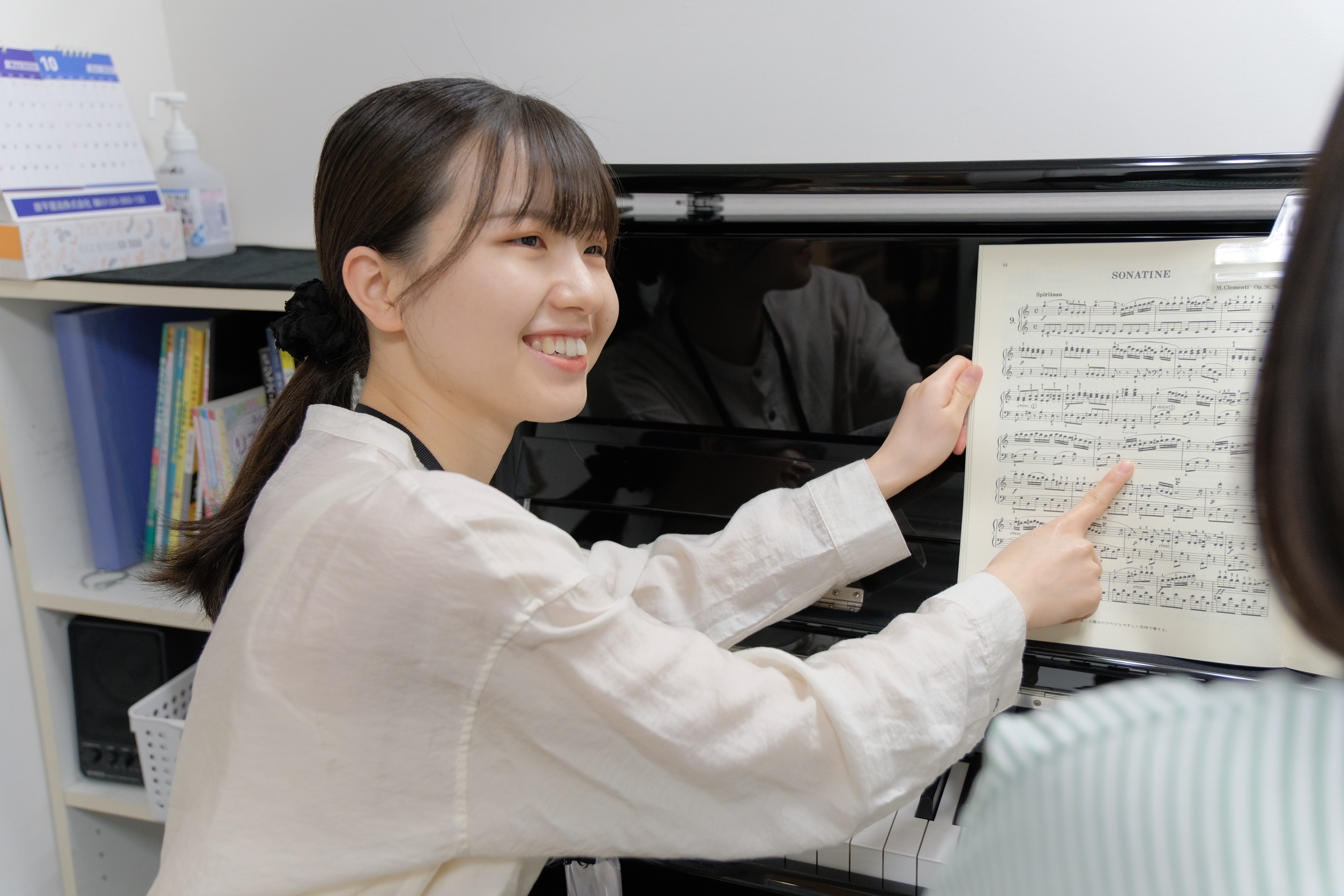 ■前期 ■後期 ■課題曲 1.『うれしいひなまつり』（作詞：サトウハチロー　作曲：河村　光陽）2．『山の音楽家』（訳詞：水田詩仙　ドイツ民謡） CONTENTS担当インストラクター保育士ピアノサロンのレッスン内容について 保育士試験対策用レッスン 保育士試験対策の試験も行っております。「ピアノは全く [&hellip;]