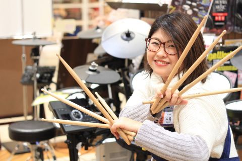 スタッフ写真 管楽器・楽譜・ファンシー商品 中島
