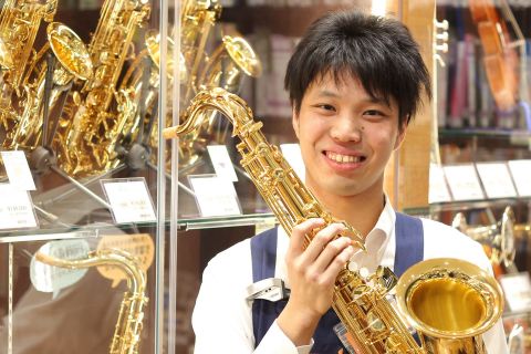 スタッフ写真 鍵盤楽器(ピアノ・キーボード)・ドラム 春名