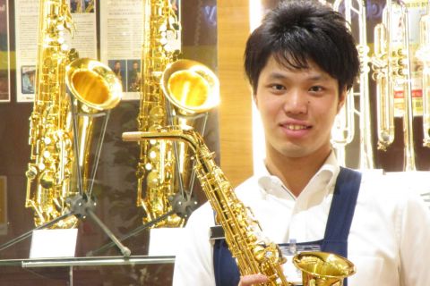 スタッフ写真 鍵盤楽器(ピアノ・キーボード)・ドラム 春名