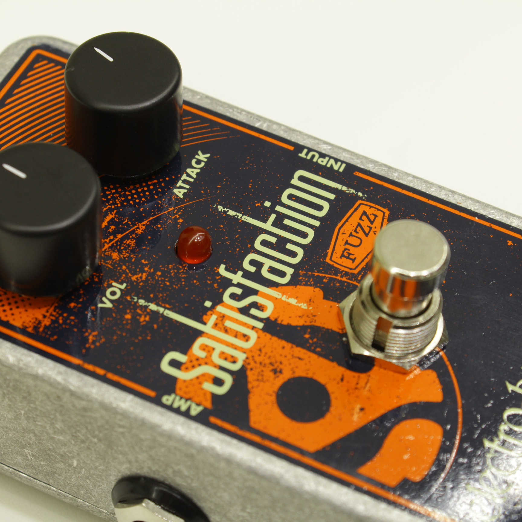 【エフェクター】Electro Harmonix Satisfaction Fuzz 入荷!!