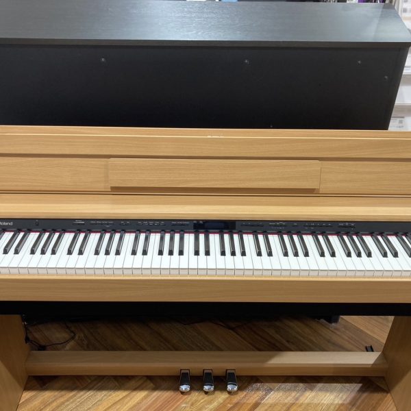 「スーパーナチュラル・ピアノ・モデリング音源」を搭載しておりますので、表現力もしっかり伸ばせます！