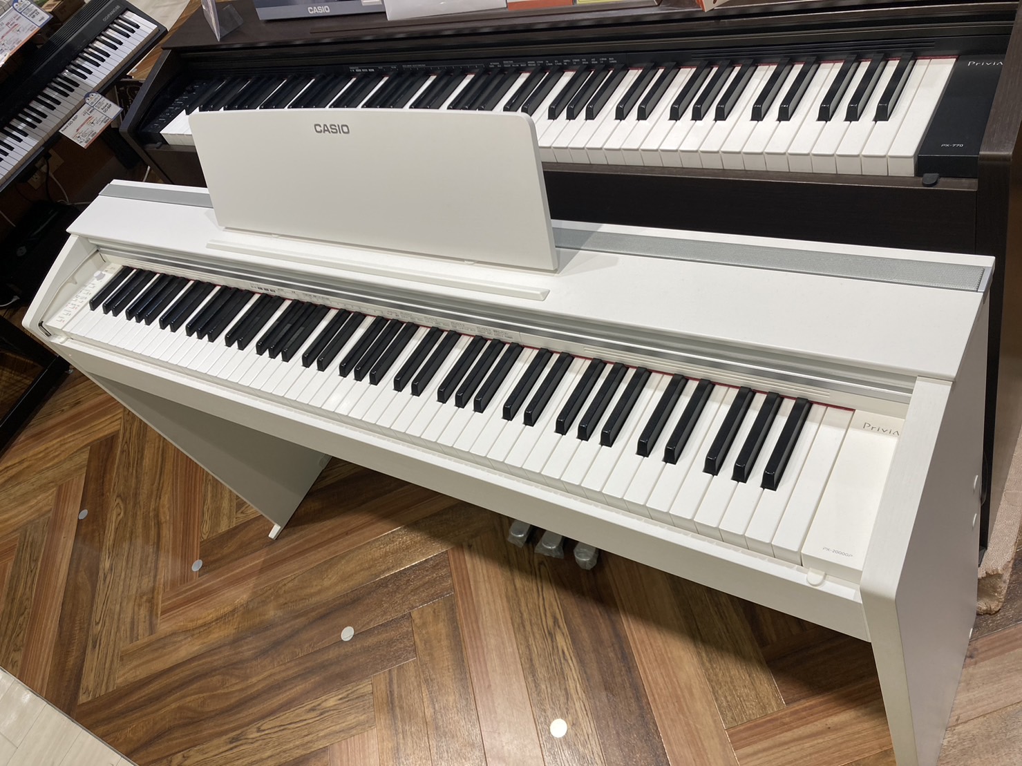 電子ピアノCASIO PX-2000GP