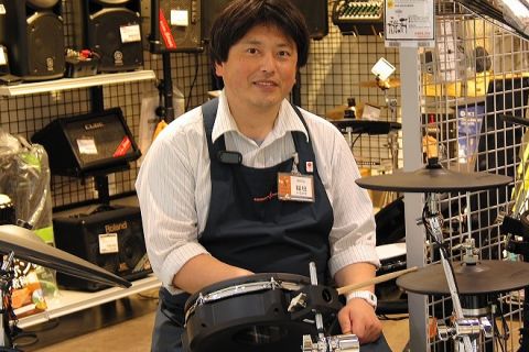 スタッフ写真 稲垣