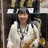 所沢店サックスインストラクター　深澤美穂