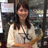 【所沢駅から徒歩4分 エミテラス所沢】　　　　　　　　　　　　　　　　　　サックス教室・デジタル管楽器教室　 栢下千恵子(かやしたちえこ)　　　　　　【2025年9/30まで 夏の短期レッスン開催中！】