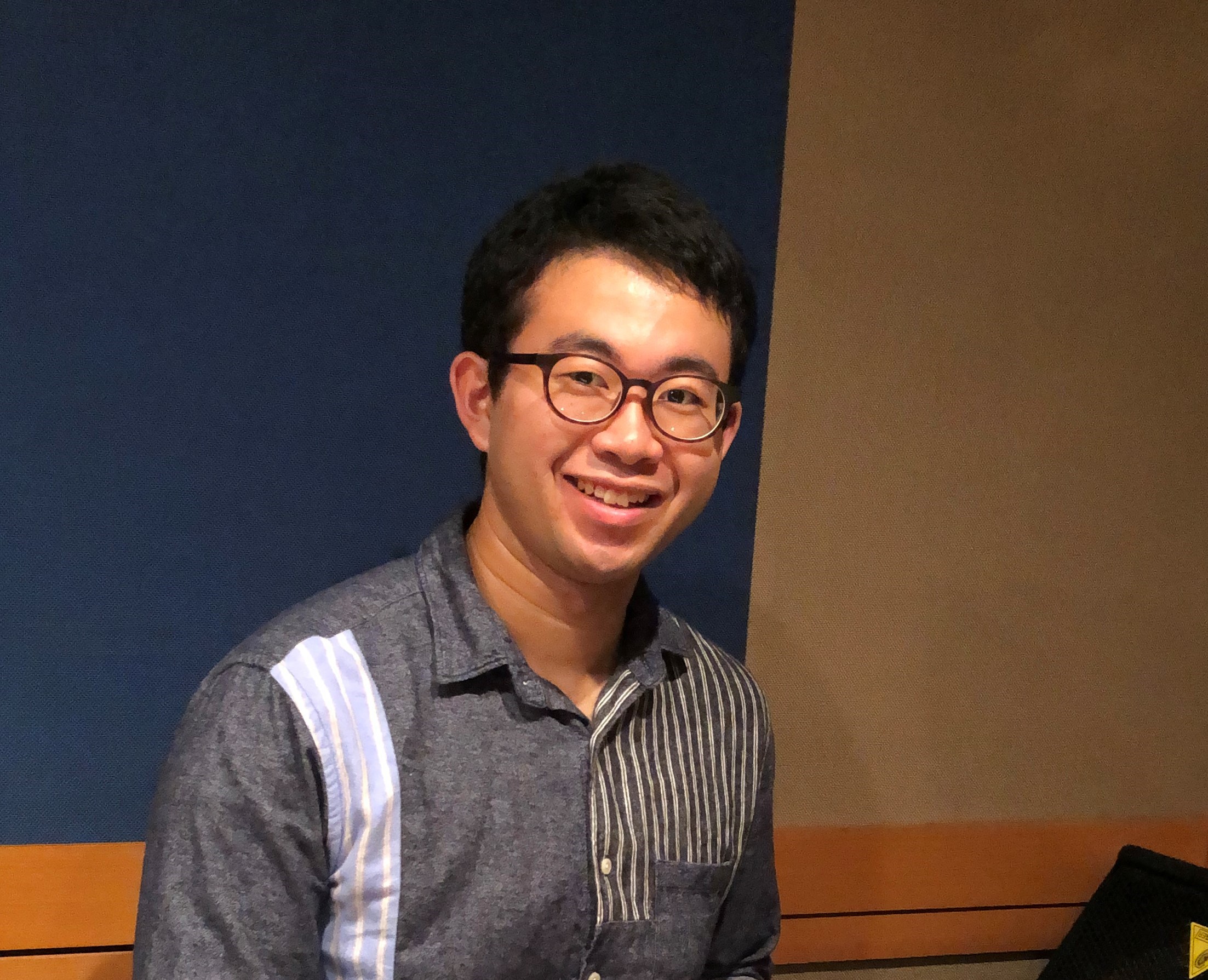 ドラム・キッズドラム教室　 担当講師：小林　省吾(こばやし　しょうご) 開講曜日：火 CONTENTS講師プロフィール講師からのメッセージコース概要体験レッスンのお申込みお問合せ講師プロフィール 小学生の時にドラムに興味を持ち、その後吹奏楽部、軽音楽部に所属。高校在学時より鈴木庸祐氏に師事。高校卒業 […]