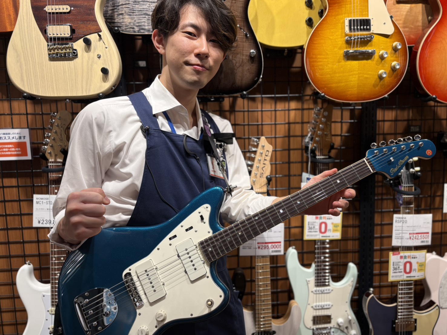 こんにちは！島村楽エミテラス所沢店のベース担当、佐藤です！ 今回は、私も愛用しているRed House Guitarsが入荷したので紹介します！(実はこっそりオーダーしております。)どのギターも細かい仕上げが素晴らしいギターになっており、かなり弾きやすいです！個人的にはネックを握った時のフィット感が […]