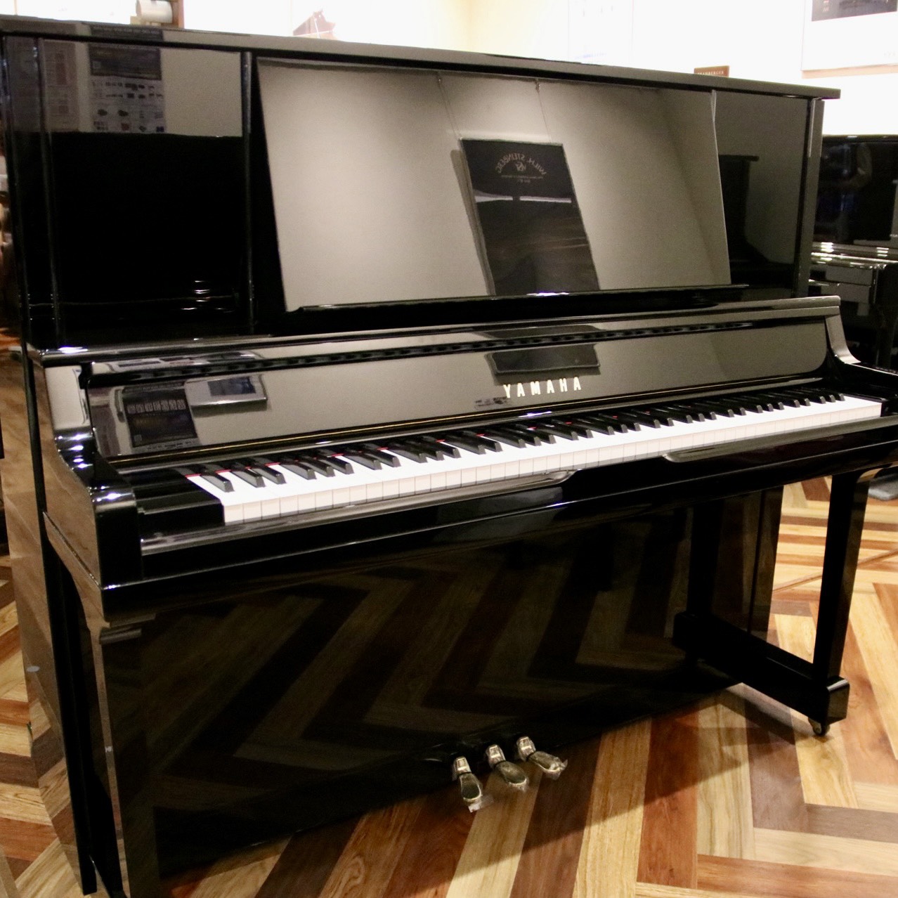 中古アップライトピアノヤマハ UX30A