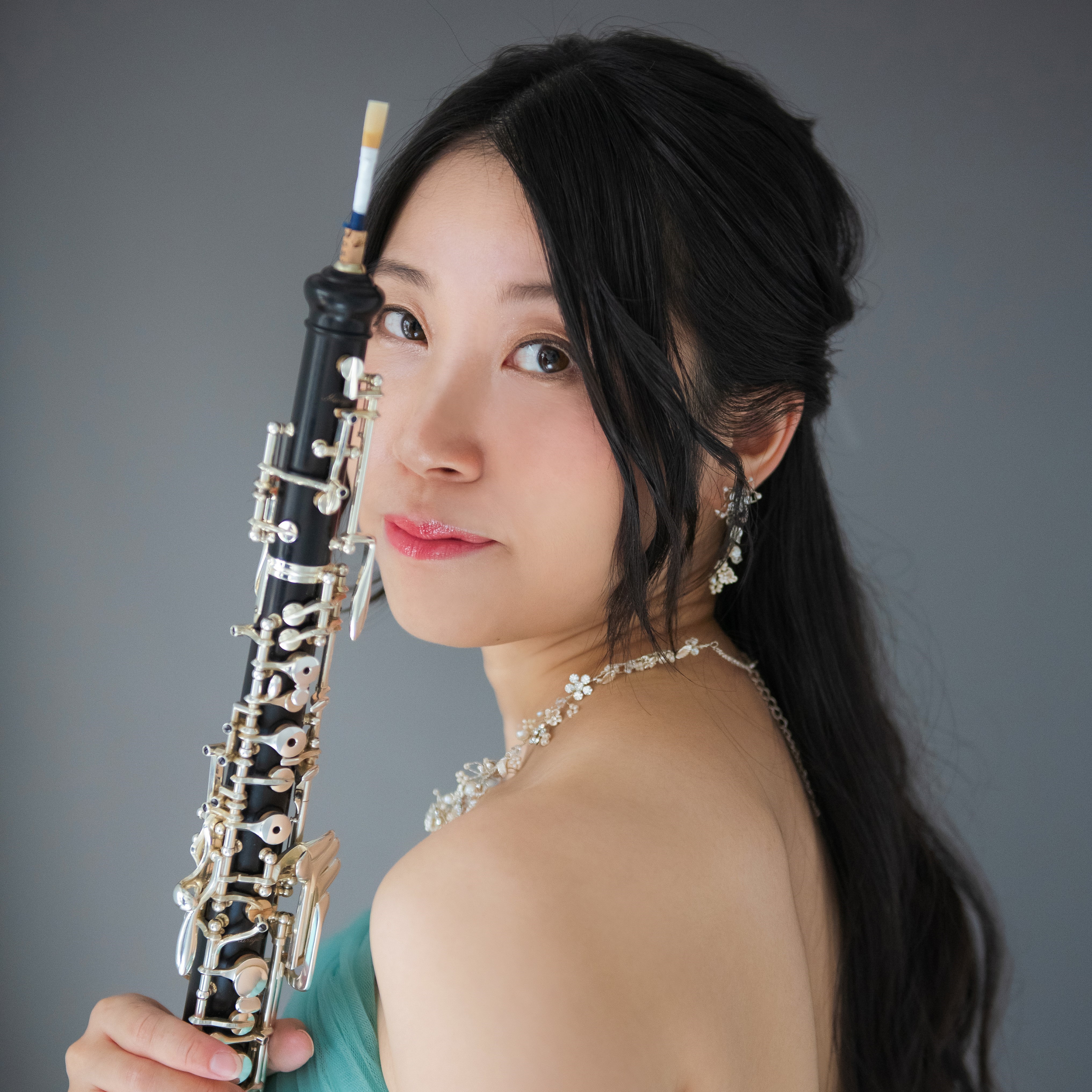 有賀　智美（ありが　さとみ）