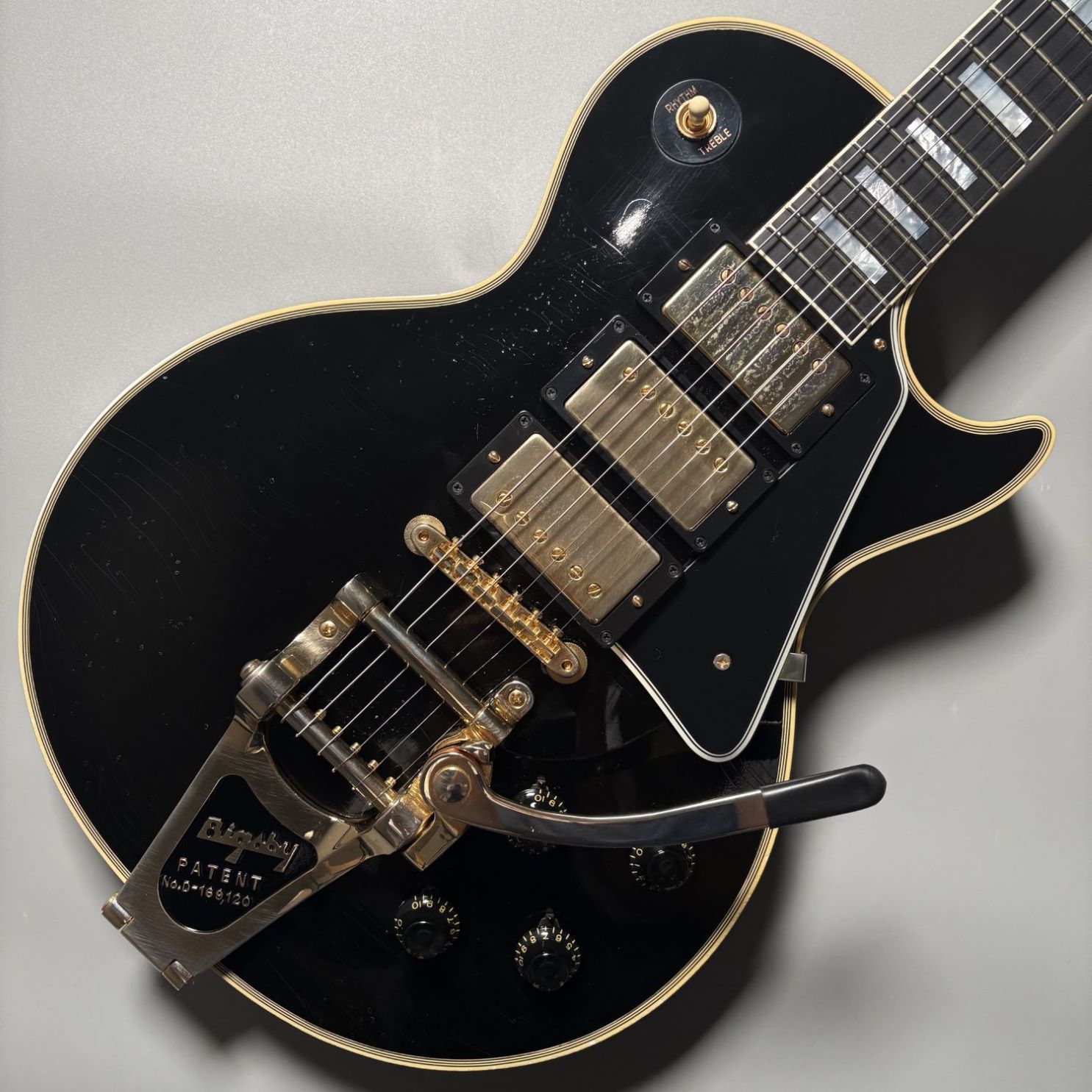 Gibson　〜Murphy Lab（マーフィー・ラボ）〜  1957 Les Paul（レスポール）Custom 3-Pickup With Bigsby（ビグスビー）Vibrato Ebony Light Ag