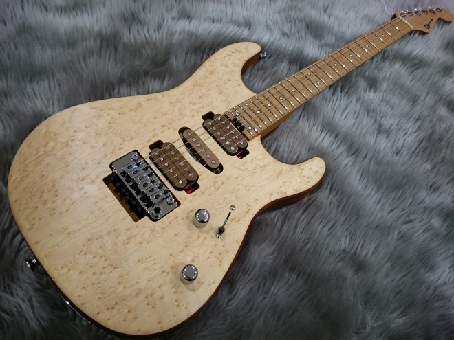 【1本のみ入荷！】Charvel Guthrie Govan Signature バーズアイメイプル・トップ