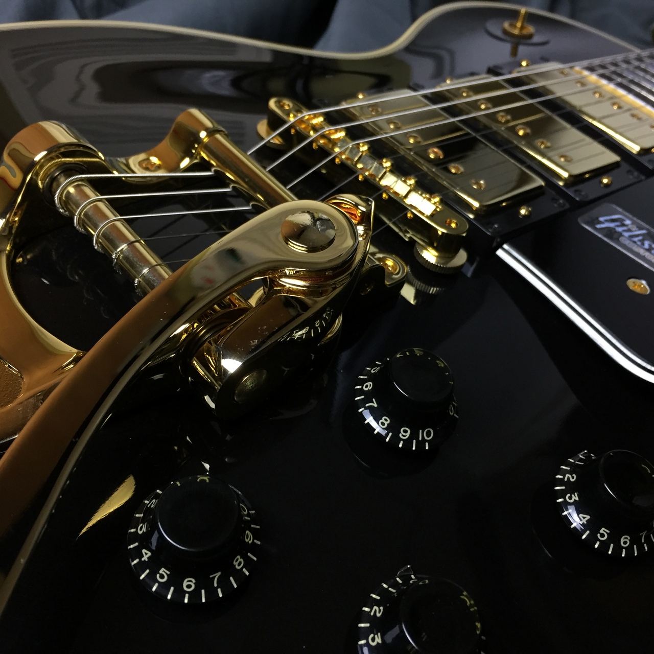 【Recomend】Gibson 1957 Les Paul Custom 3Pickup Factory Bigsby M2M