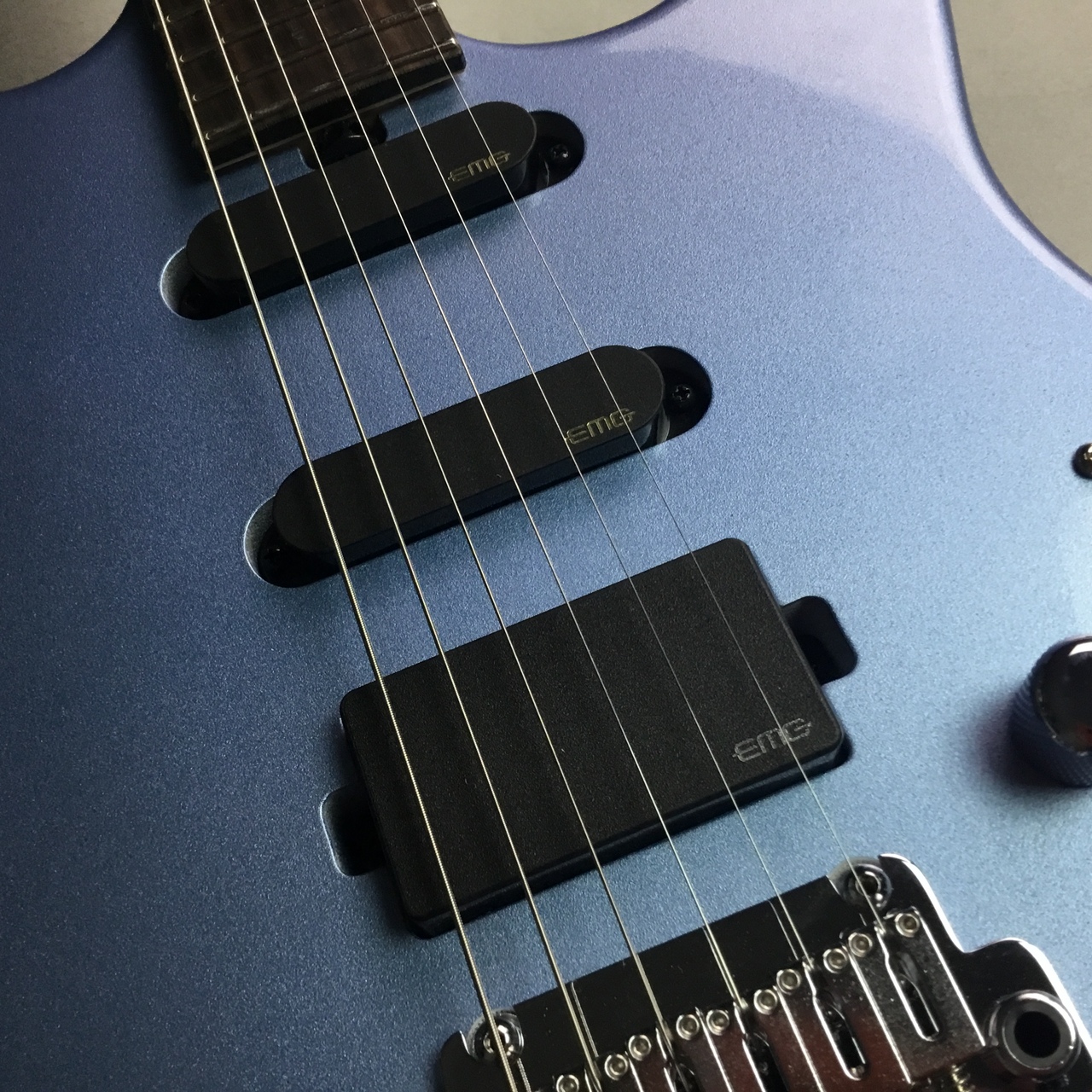 【新入荷】Red House Dinky-ST22 SSH/EMG “S”Limited Blue Ice Metallic【島村楽器コラボモデル】
