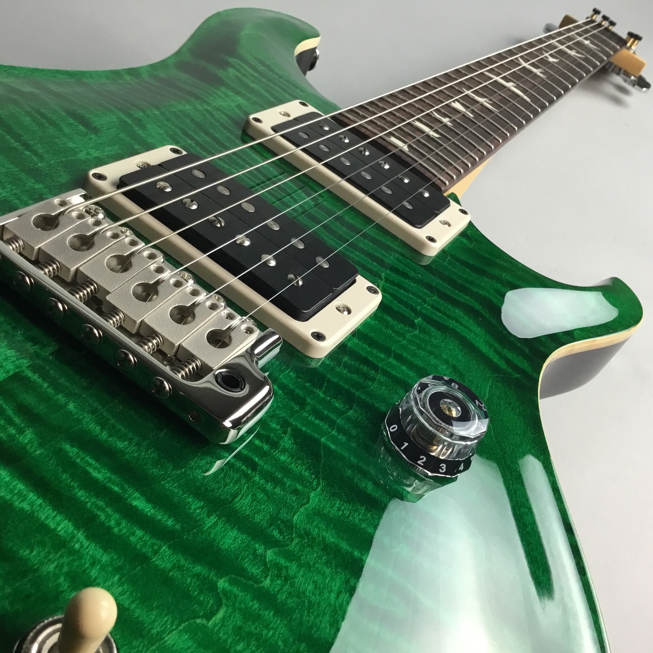 【新入荷】商談会選定品！Paul Reed Smith PRS CE 24 NSN EMERALDの厳選個体が入荷！