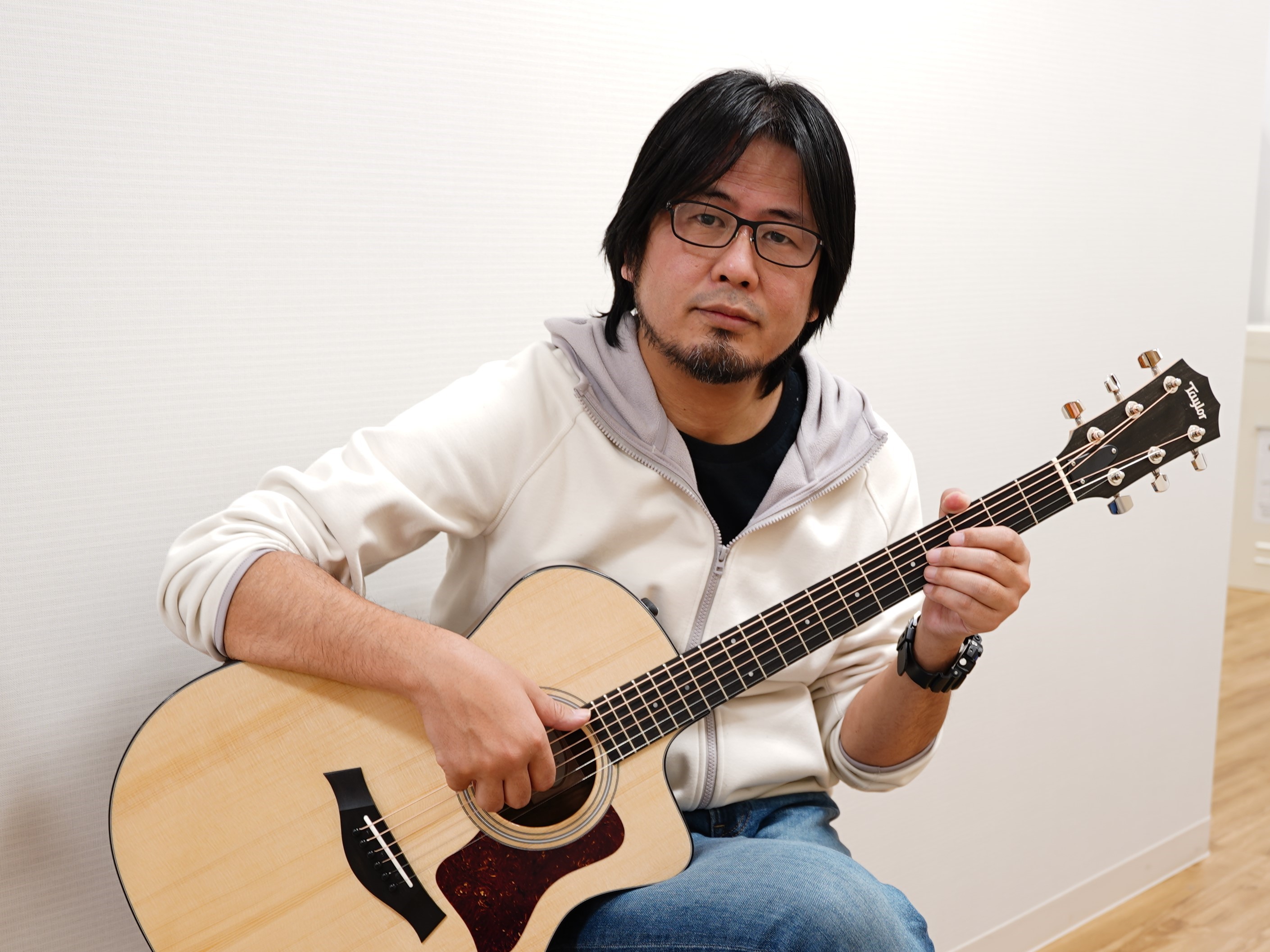 【静岡市の音楽教室】アコースティックギター講師:東条 大樹