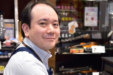 スタッフ写真 店長 高橋