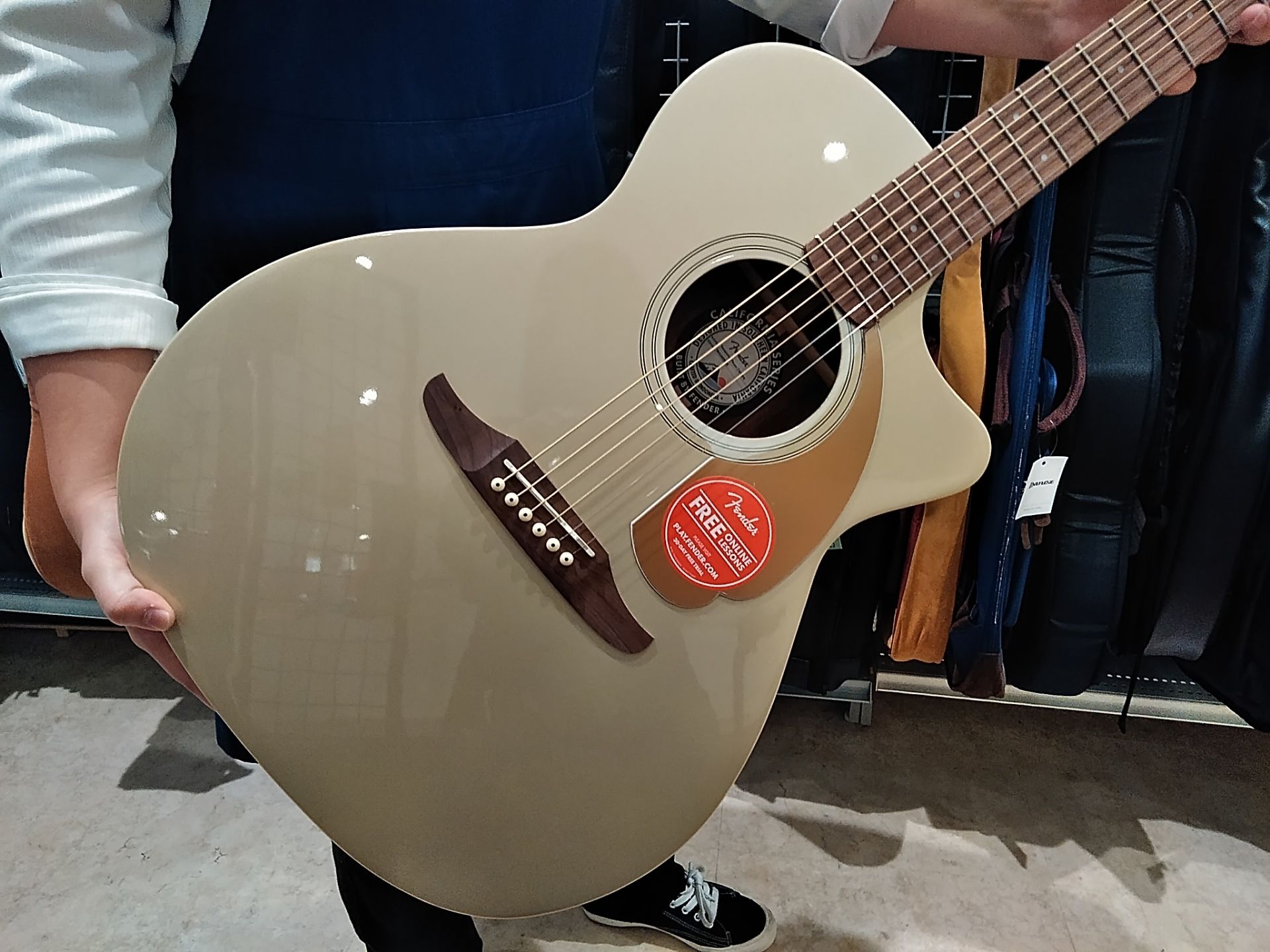 【アコースティックギター入荷情報】一目ぼれで買いたくなるギター入荷しました！｜島村楽器 モラージュ菖蒲店