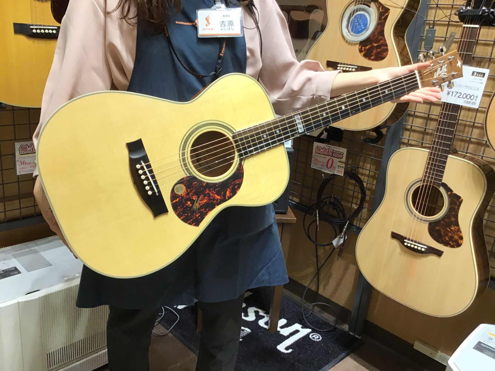 *Maton EBG808TE入荷しました！ 皆さんこんにちは。島村楽器モラージュ菖蒲店　杉田です！]] 今回はMatonです！ *商品詳細 **Maton EBG808TE ギター1本で最高のパフォーマンスを演出する、トミー・エマニュエルのシグネイチャーモデル！ 00と000の中間サイズのボディが […]