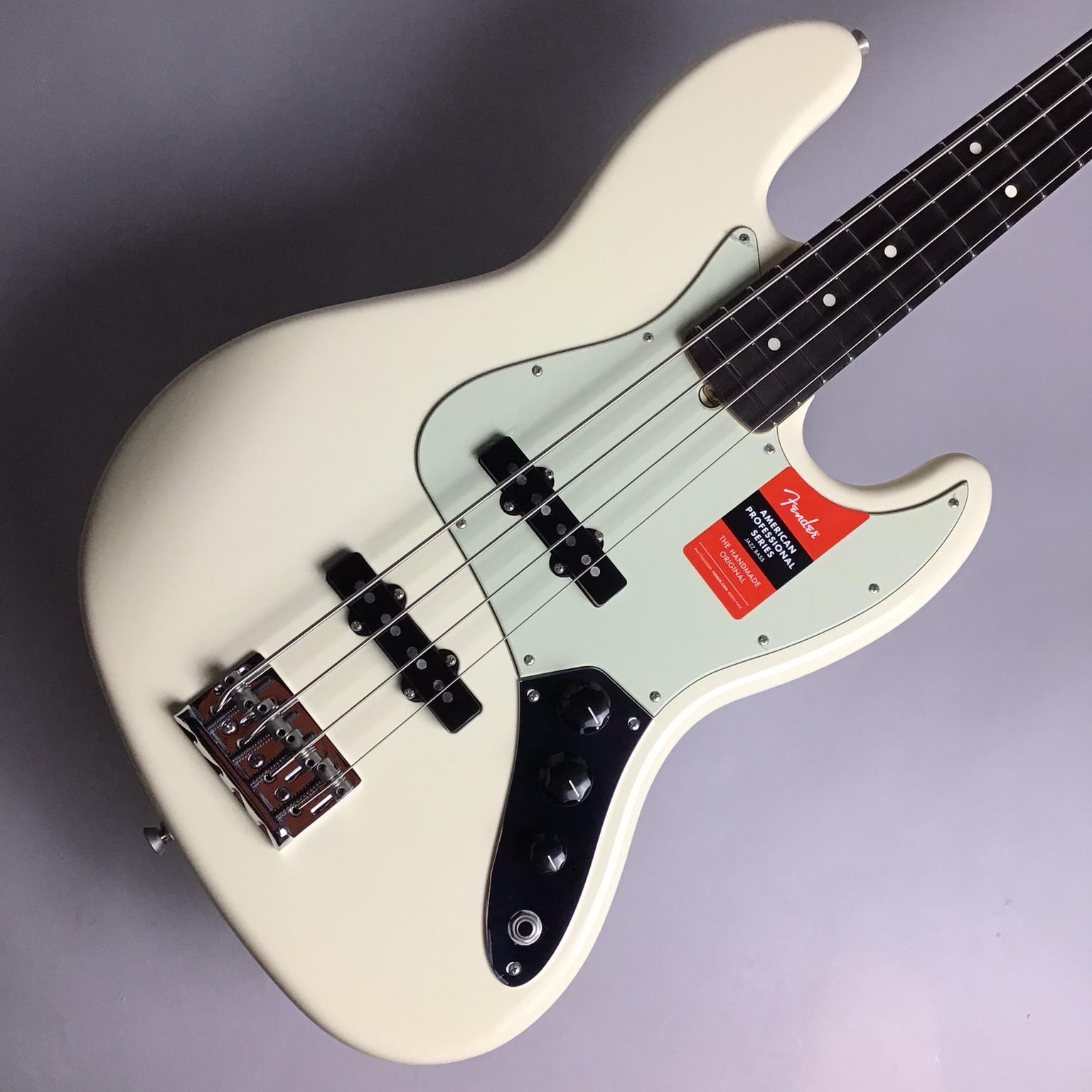 【中古ベース入荷速報！】Fender American Professional Jazz Bass (Olympic White)が入荷しました！