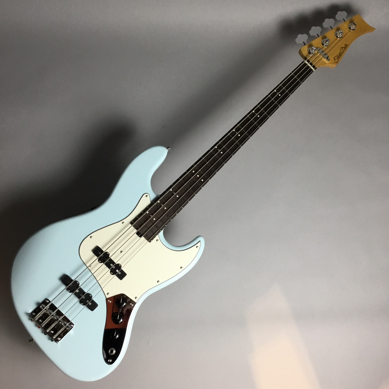 ベース入荷速報！】Three Dots JB Model/R (ABU) が入荷しました