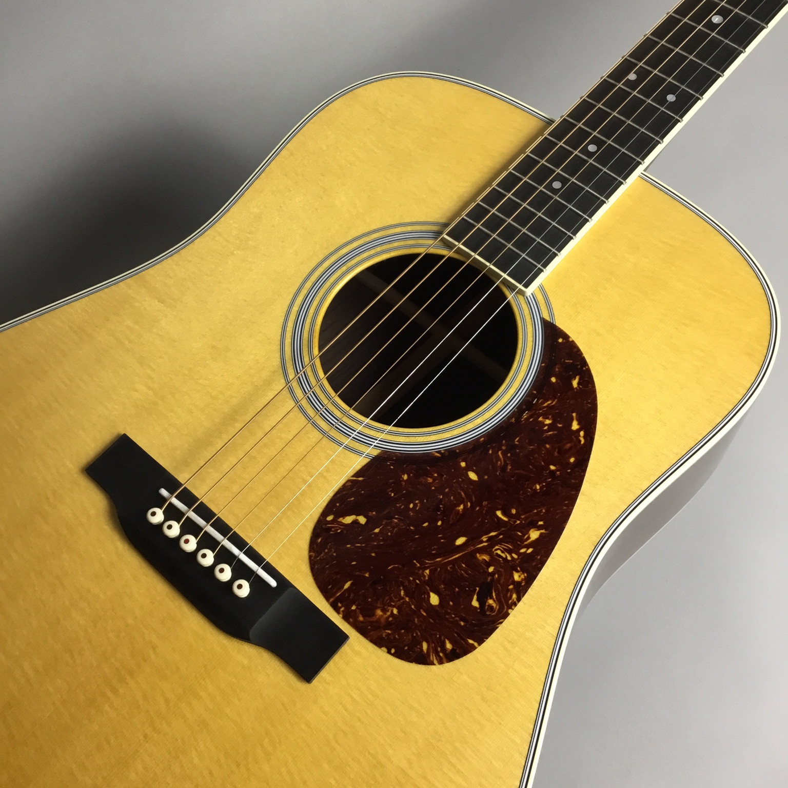 【ギター入荷速報！】Martin D-35 が入荷しました！