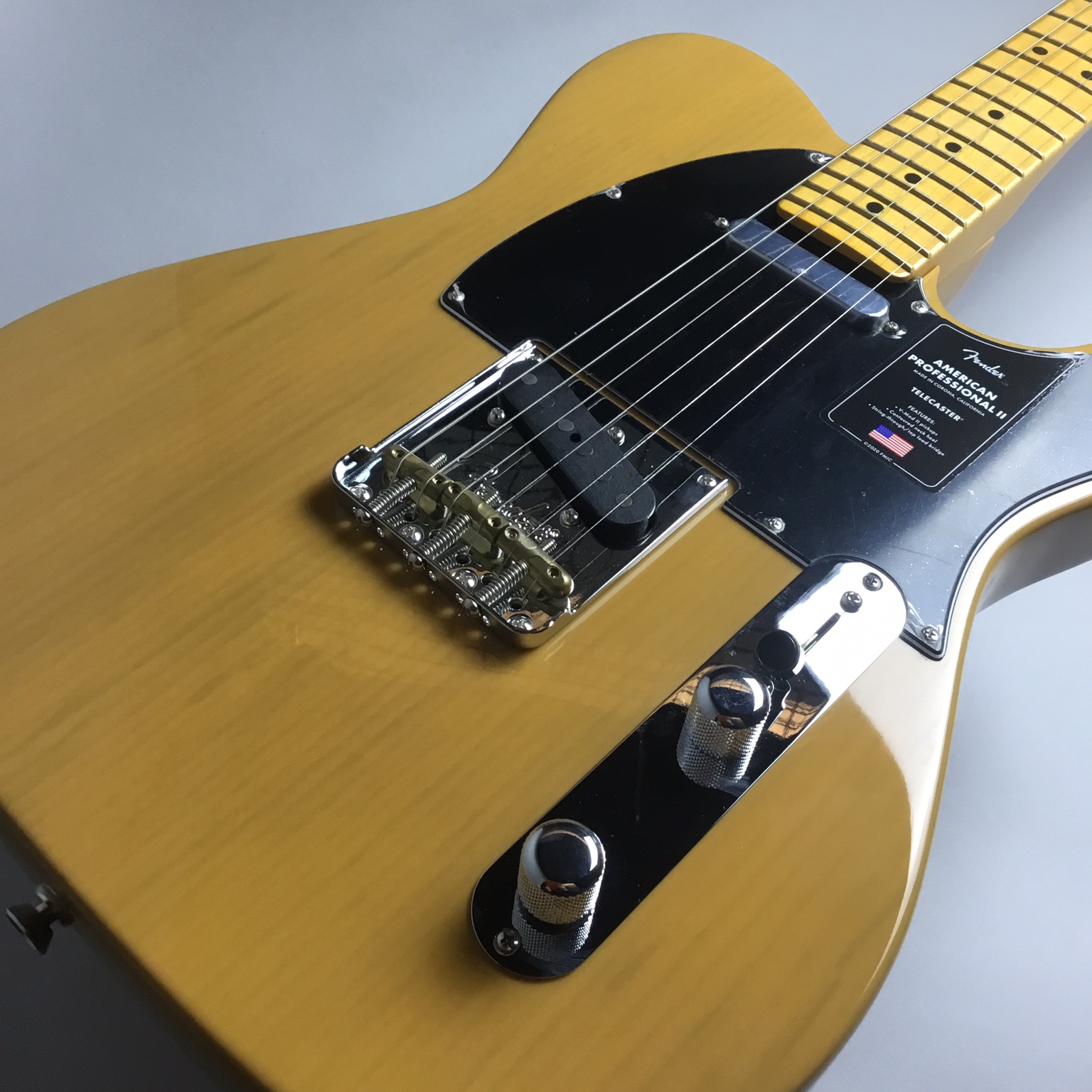 人気商品！！ Fender エレキギター American Professional II Telecaster(R), Maple  Fingerboard, Butterscotch Blonde