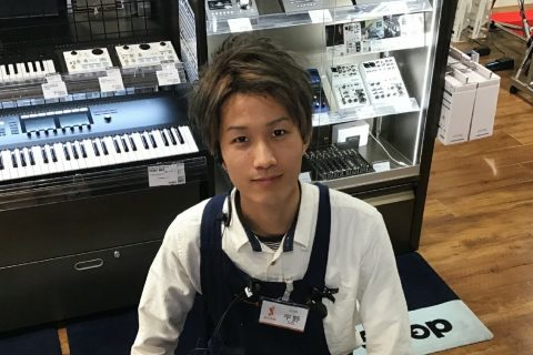 スタッフ写真 デジタル 宇野