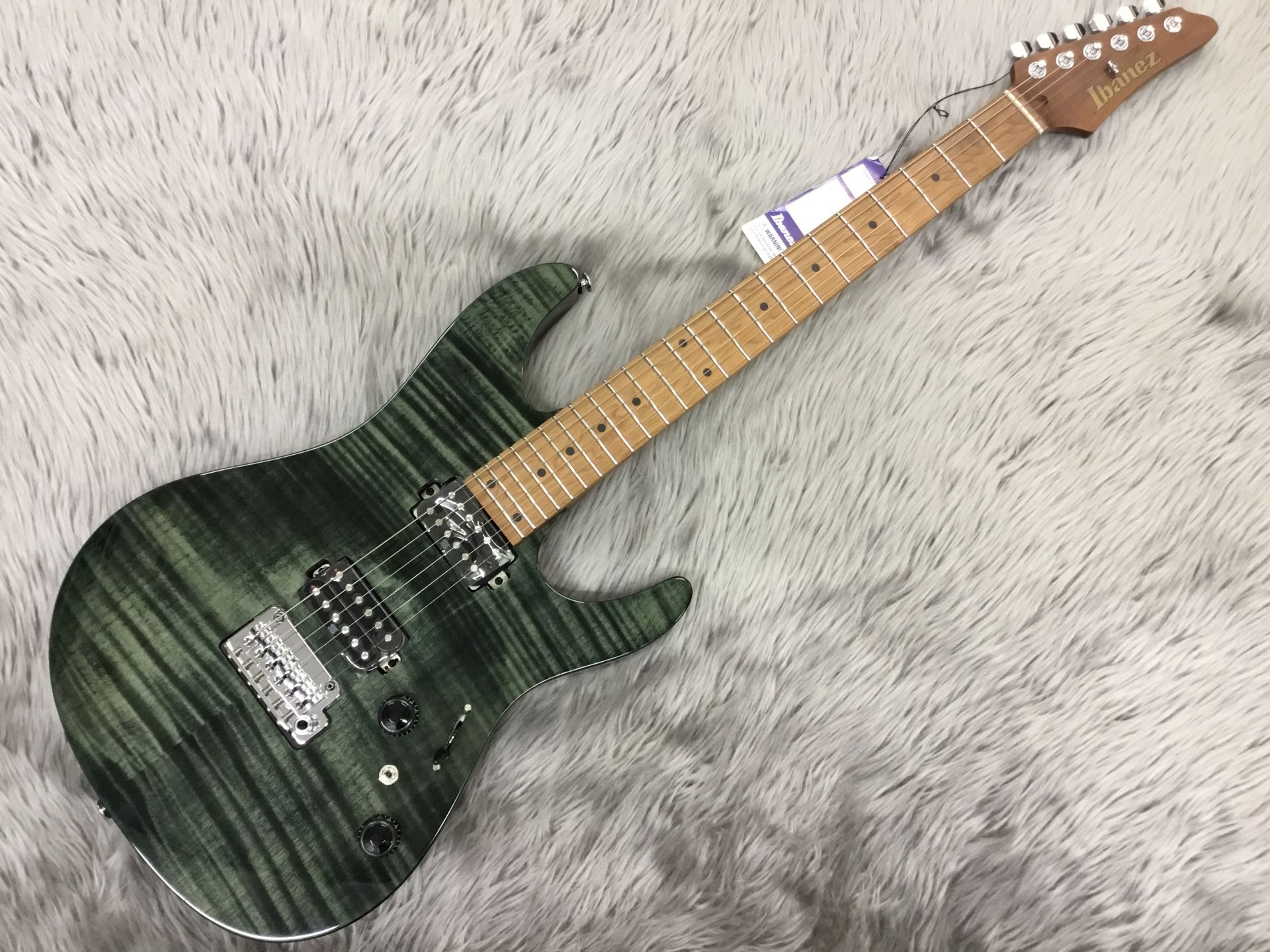 *Ibanez AZ242 高崎店にてお試し頂けます！ こんにちは！島村楽器イオンモール高崎店 ギタセレ担当の[!!加藤!!]です。 専用デザインのボディコンターと"Oval C"シェイプネックを採用した新世代ギタリストのスタンダードモデル「AZシリーズ」最新ギター、AZ242Fが当店に入荷いたしま […]