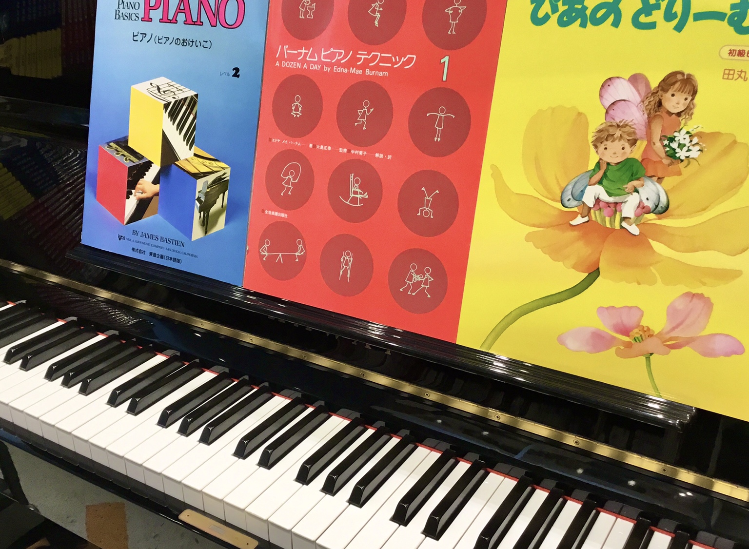 みなさん、こんにちは！島村楽器イオンモール高崎店のピアノ担当 石田です。 桜が咲き始める季節...これからピアノレッスンを始めるという方も多いのではないでしょうか！ そこで、ピアノアドバイザー（社内資格）石田が、レッスンにオススメの3台をご紹介します！ CONTENTS☆ピアノ専門スタッフ紹介★電子 […]