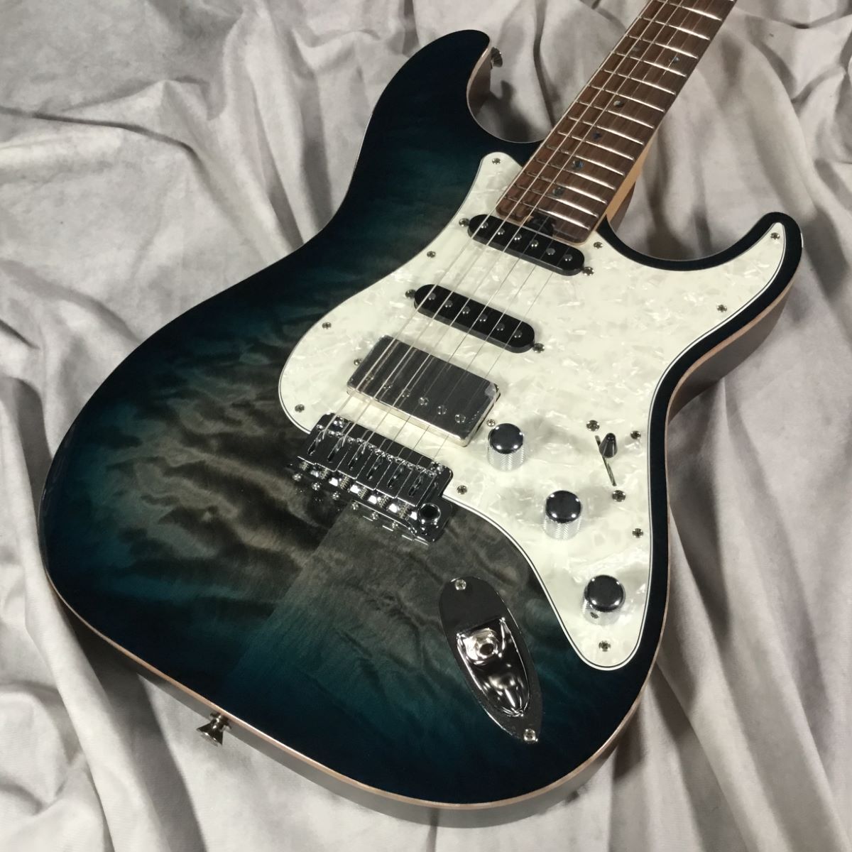 エレキギターHISTORY HSE/SSH-Premium/EM TBB