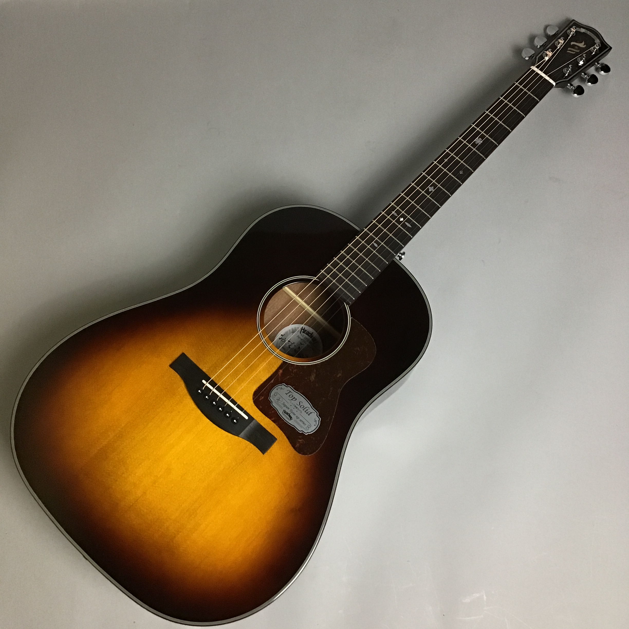 【アコースティックギター】ソロギタリストおさむらいさんシグネチャーモデル「HJ-OSAMURAISAN Ⅱ」が再入荷しました！
