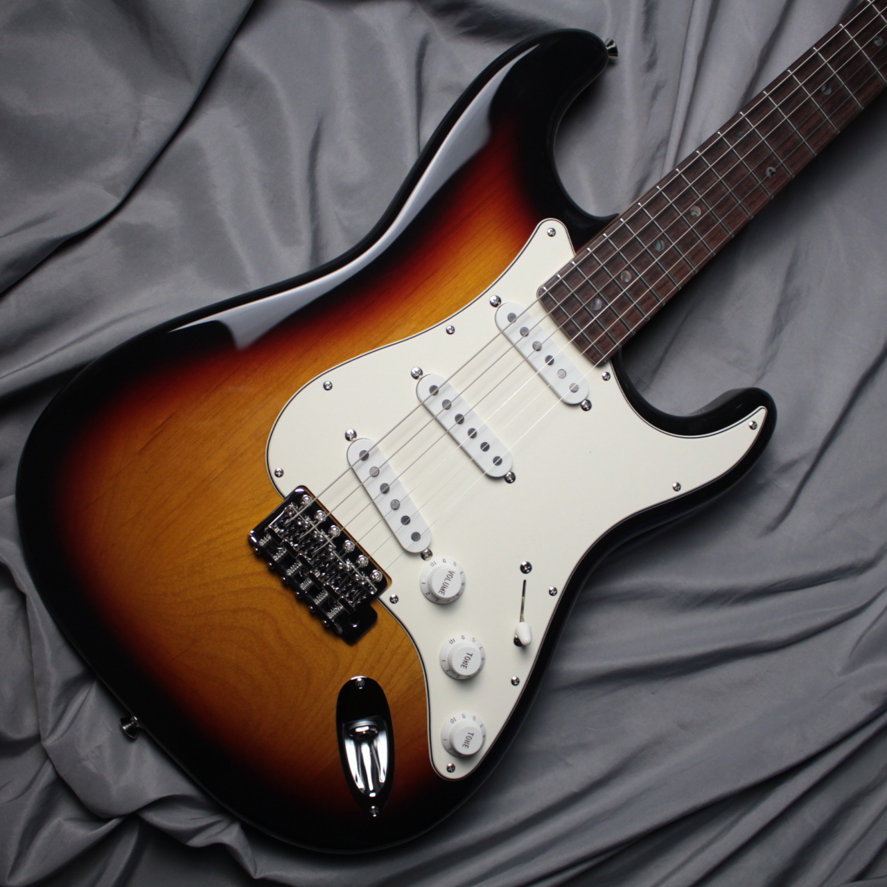 HISTORY HST-Advanced 3 Tone Sunburst