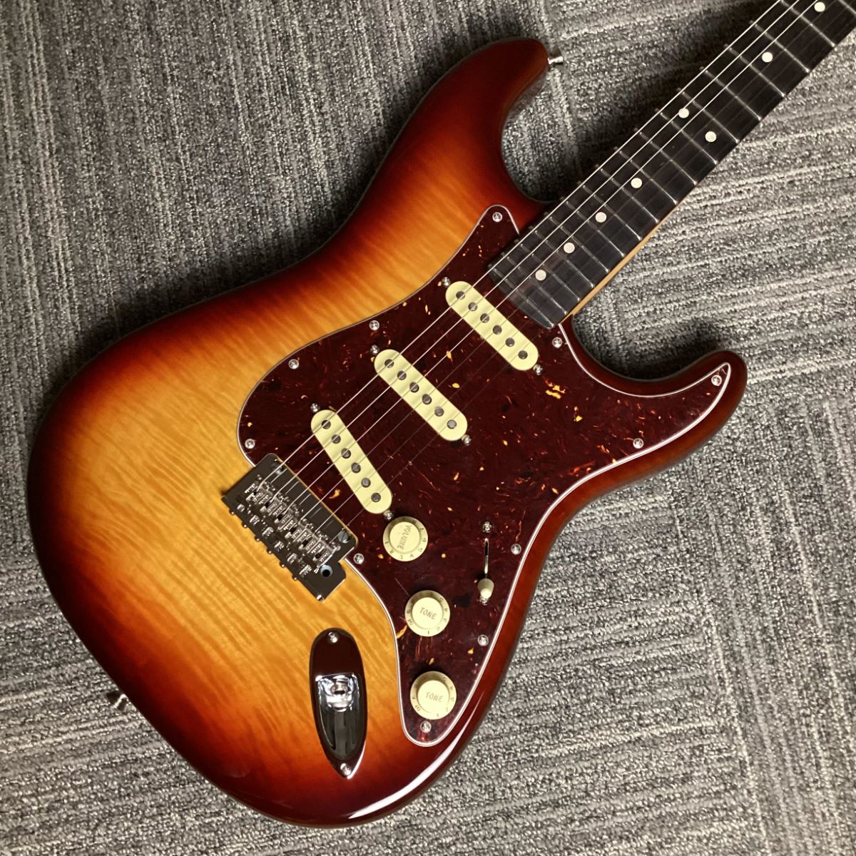 Fender70th Anniversary American Professional II Stratocaster【ストラトキャスター70周年記念限定モデル】