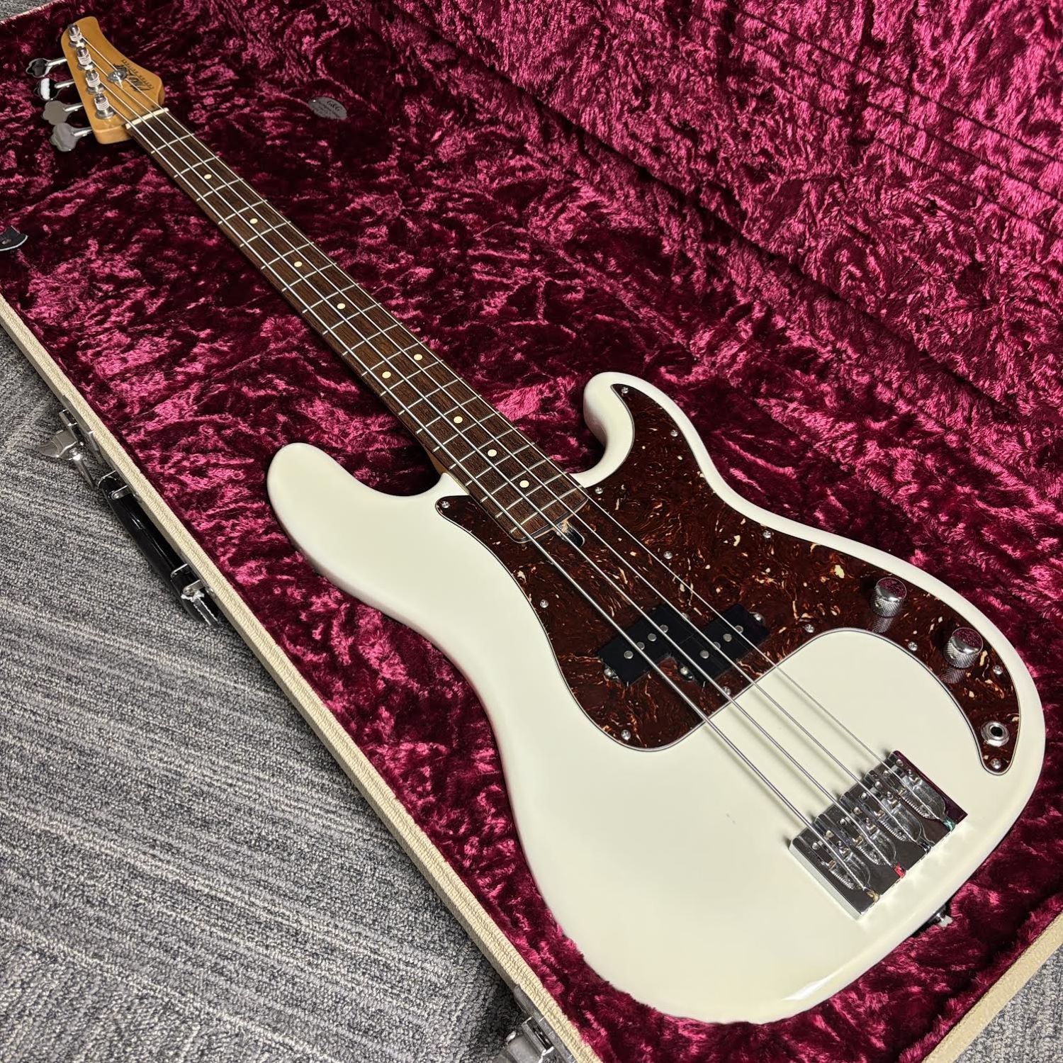 Mikelull中古 P4V