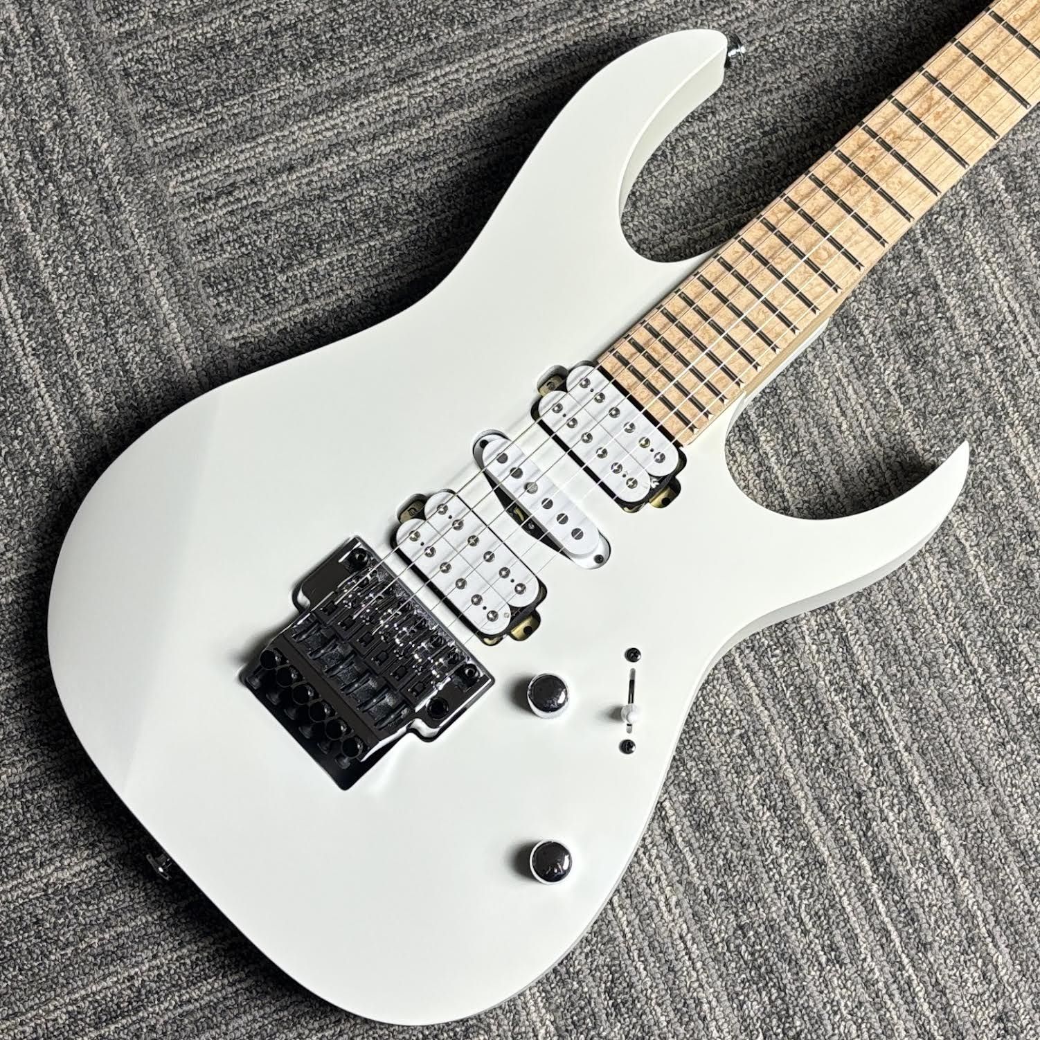 IbanezRG6HSHMTR WHF 【一本限りのお買い得プライス】【現物画像】