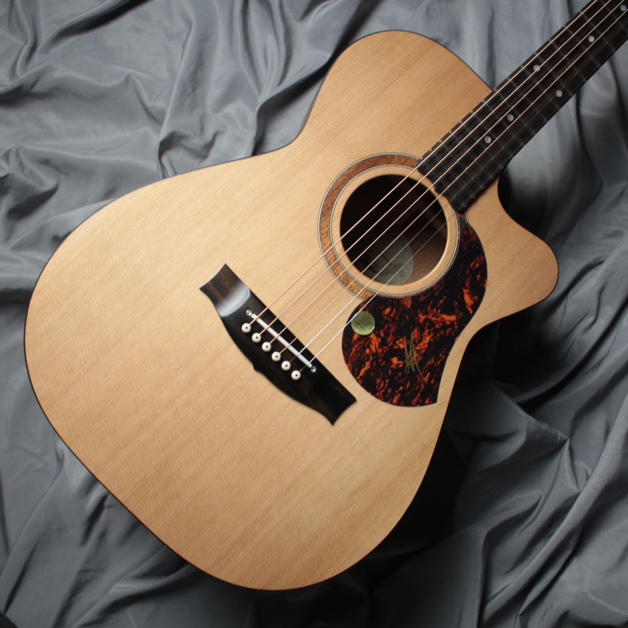 Maton SRS808C NAT 【トップ割れ修復歴ありの為お買い得プライス！！】