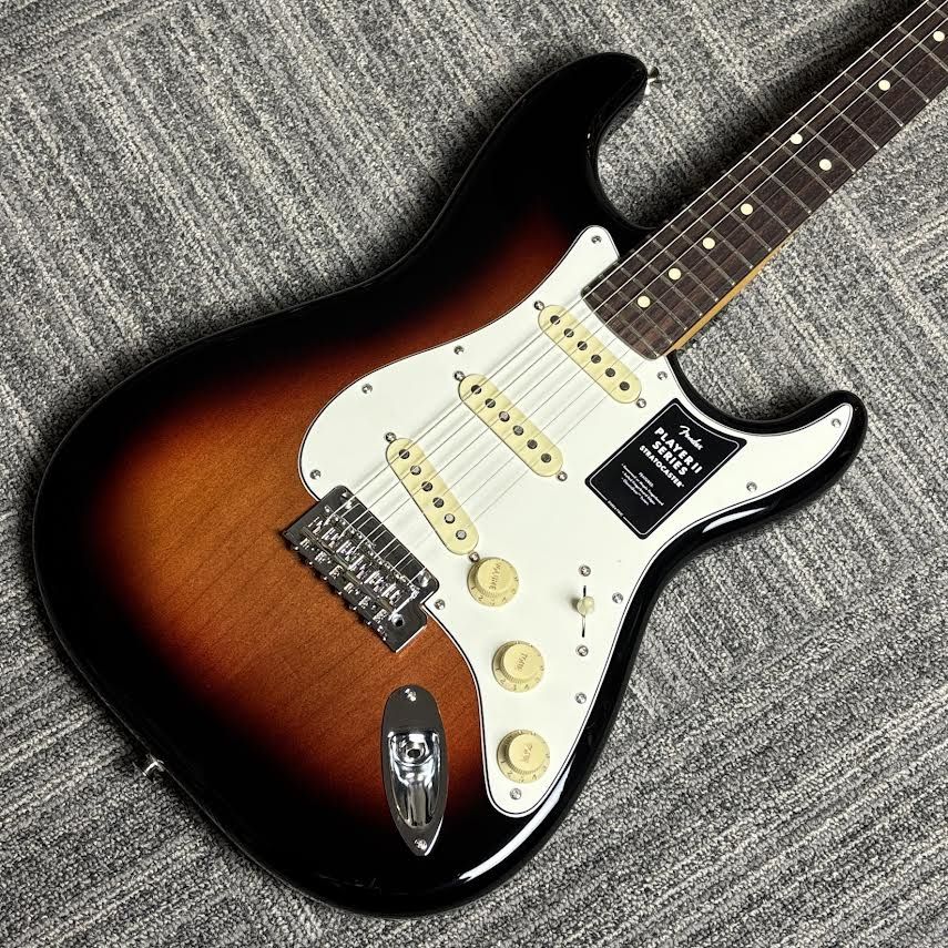 FenderPlayer II Stratocaster 3-Color Sunburst