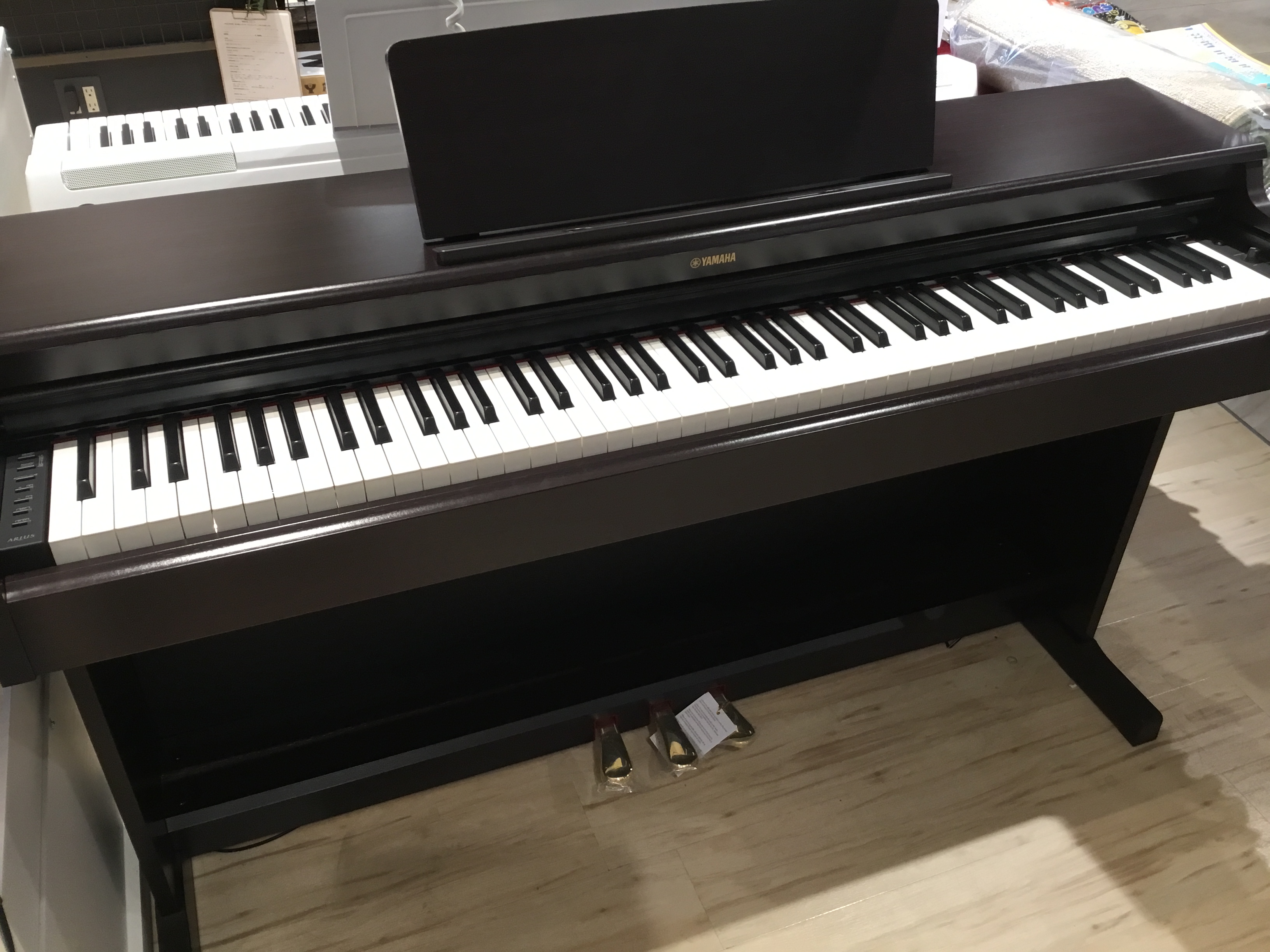 YAMAHA　ARIUS　2022/4/30 店頭展示中YDP-165