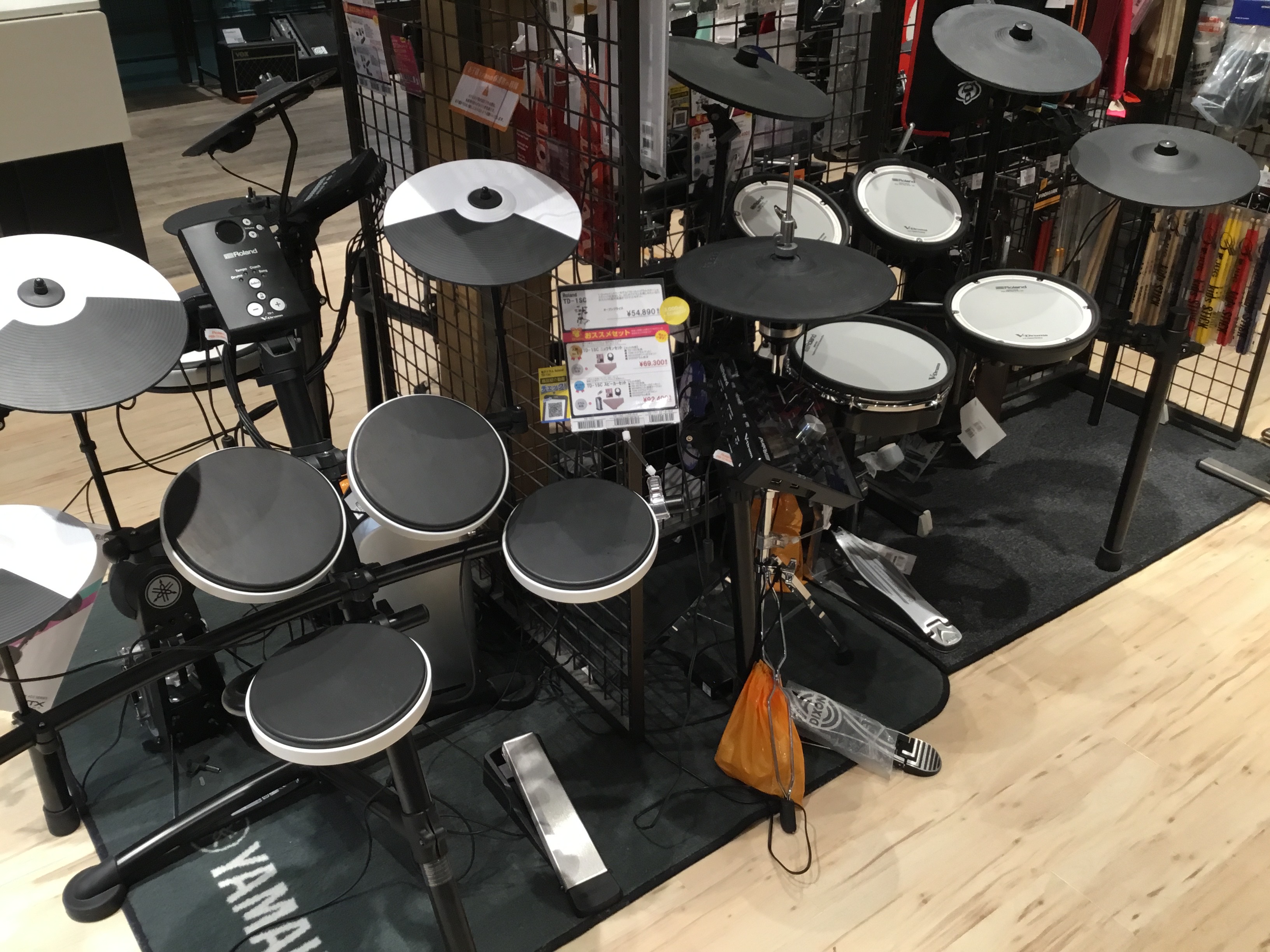 電子ドラム総合 当店 専門スタッフによる電子ドラムの選び方 軽音部必見 The Outlets Hiroshima店 店舗情報 島村楽器