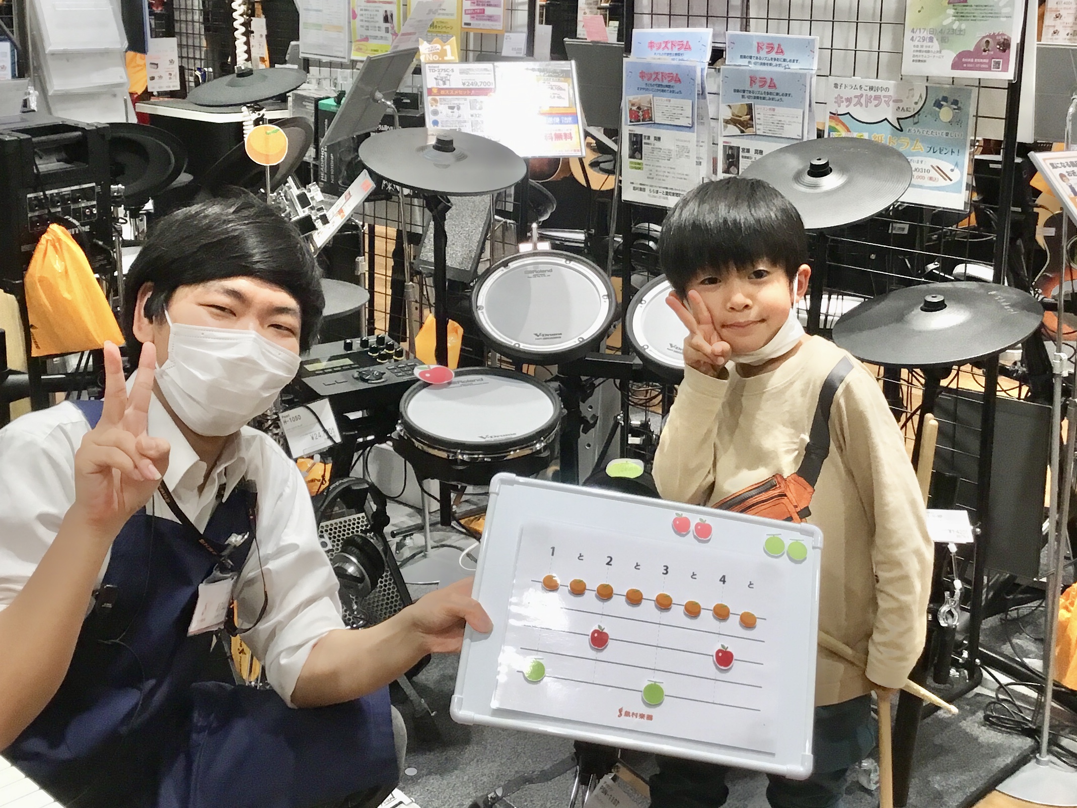 こんにちは！東郷店の山本です。 突然ですが皆さん！ 「子どもがドラムに興味あるみたいだけど、本当にやれるかな?」 「昔からドラムに憧れているけど叩けるようになれるかな?」 などお悩みの方いらっしゃいませんか!? 東郷店はそんな“やってみたいけどできるかな…”というあなたを応援＆サポートします♪ CO […]