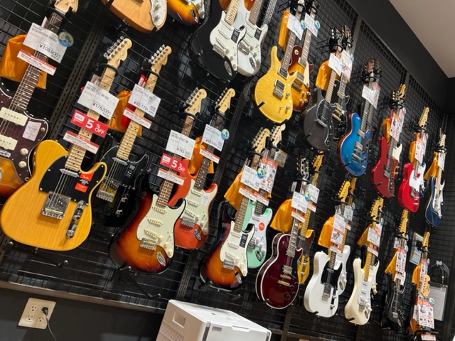【入荷情報】9月、10月に入荷した逸品なギターたちをご紹介！