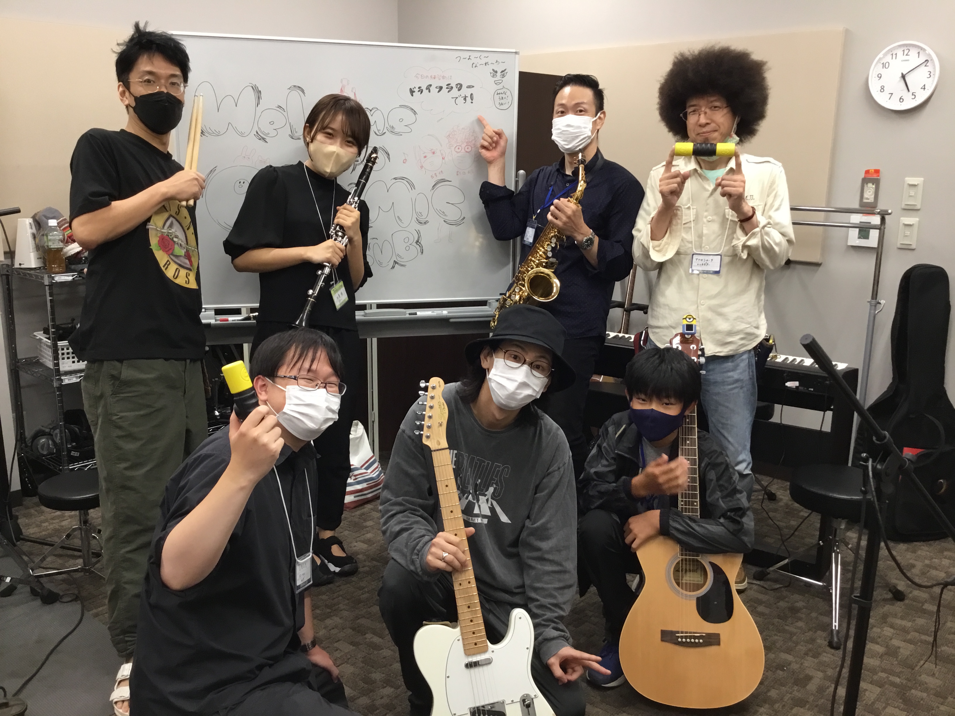 OPEN MIC CLUB とは 「OPEN MIC CLUB」とは、みんなで楽しく音楽を演奏し、1つの曲を完成させていこうというサークル活動です！得意な楽器で参加するも良し！初めてのパートに挑戦するも良し！皆さまのご応募お待ちしております！ CONTENTSイベントの様子次回予定イベントの様子 今 […]