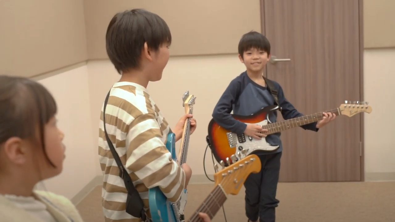 CONTENTS憧れのギターをはじめたい!どんなレッスンをするのギター講師紹介レッスンルームレッスンシステム・料金について体験レッスンよくある質問お問い合わせ憧れのギターをはじめたい! 小・中学生になるとYouTubeなどで様々なアーティストがギターを弾いている動画を観て、それに憧れてギターを始めた […]